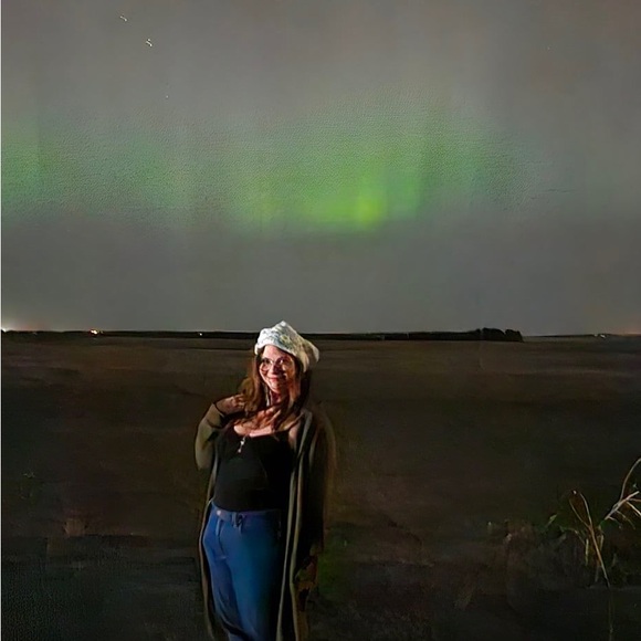 Meet your Posher, Danae - Picture 3 of 3